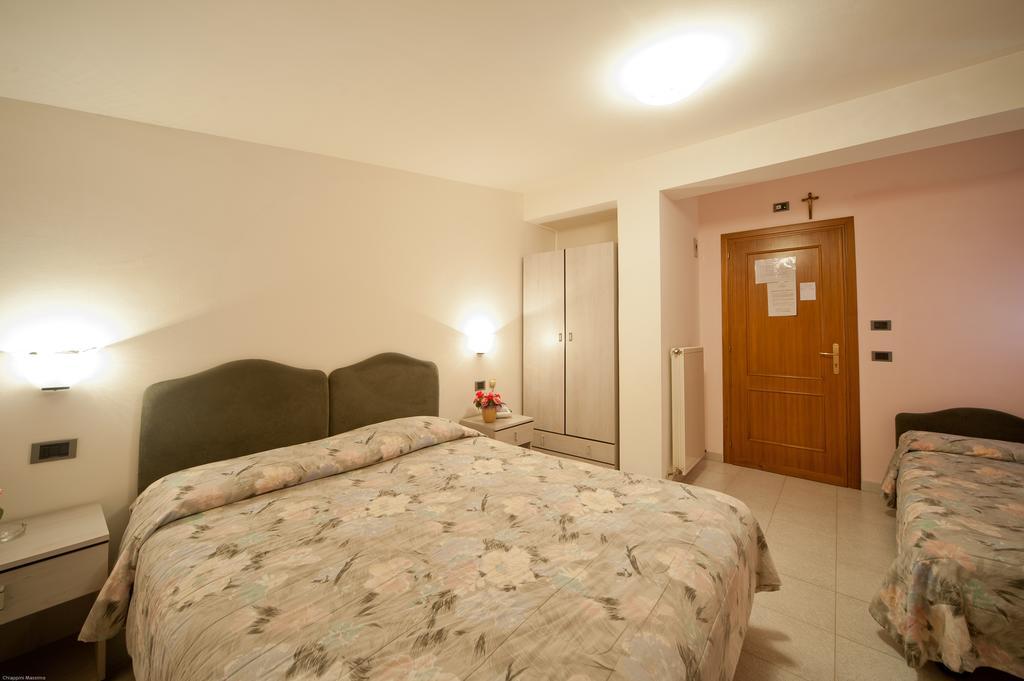 Hotel Il Quadrifoglio Cascia Zimmer foto