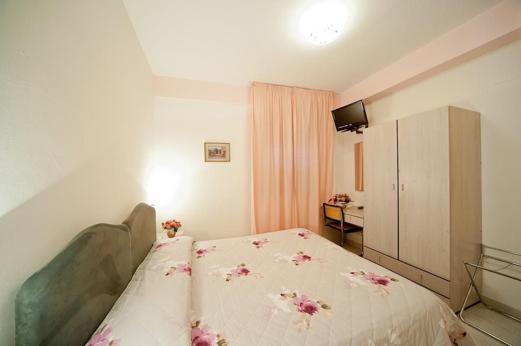 Hotel Il Quadrifoglio Cascia Zimmer foto